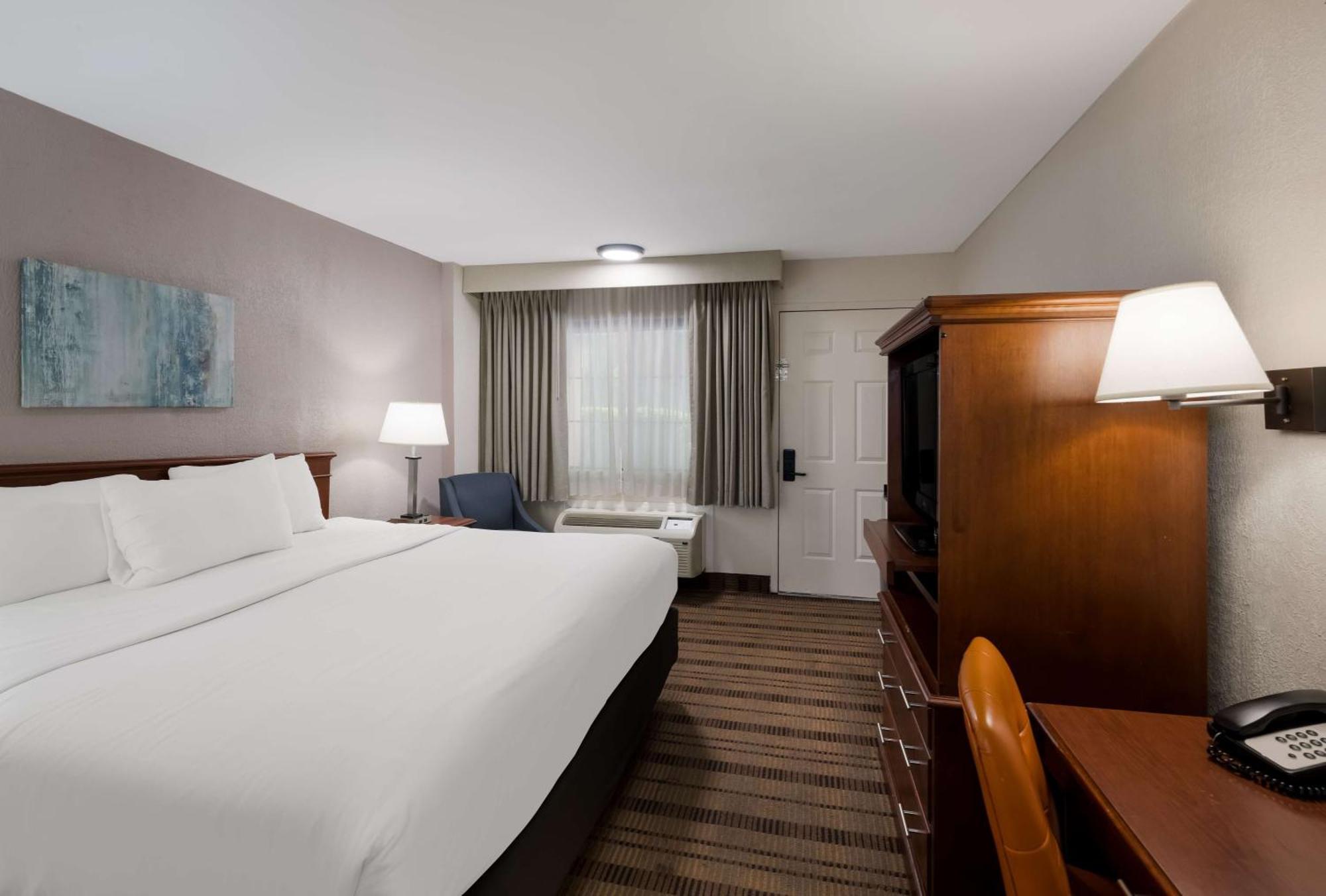 Surestay Plus By Best Western Woodbury Inn Woodbury (Nassau County) Exterior foto