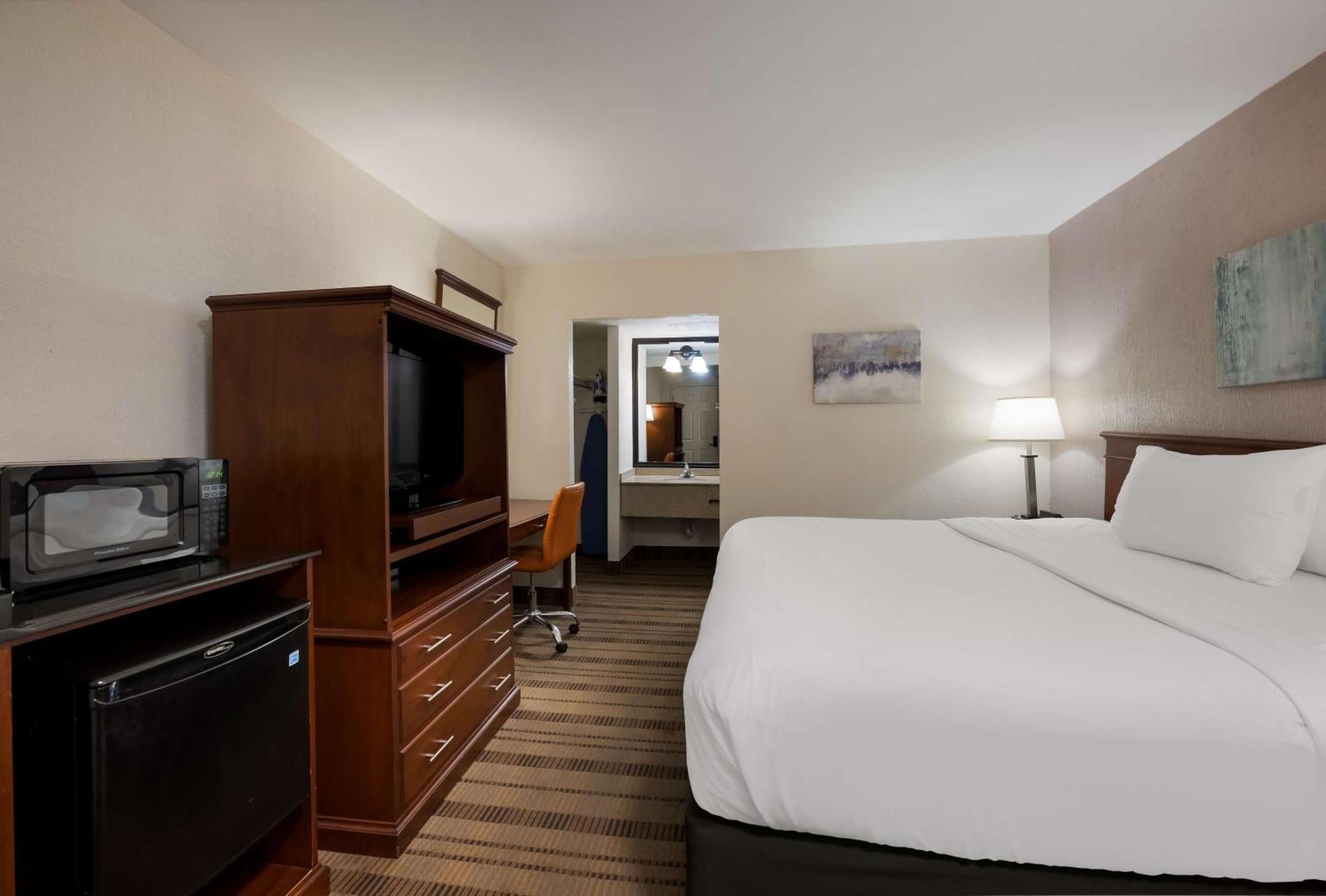 Surestay Plus By Best Western Woodbury Inn Woodbury (Nassau County) Exterior foto