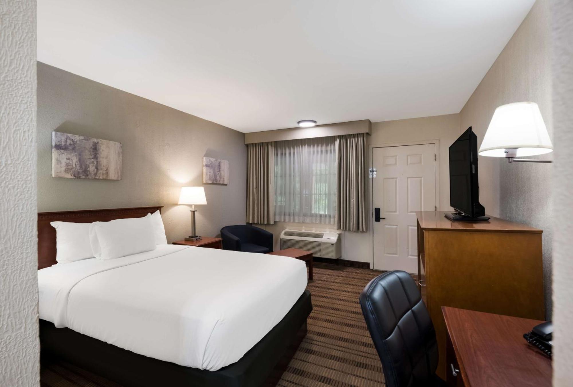 Surestay Plus By Best Western Woodbury Inn Woodbury (Nassau County) Exterior foto