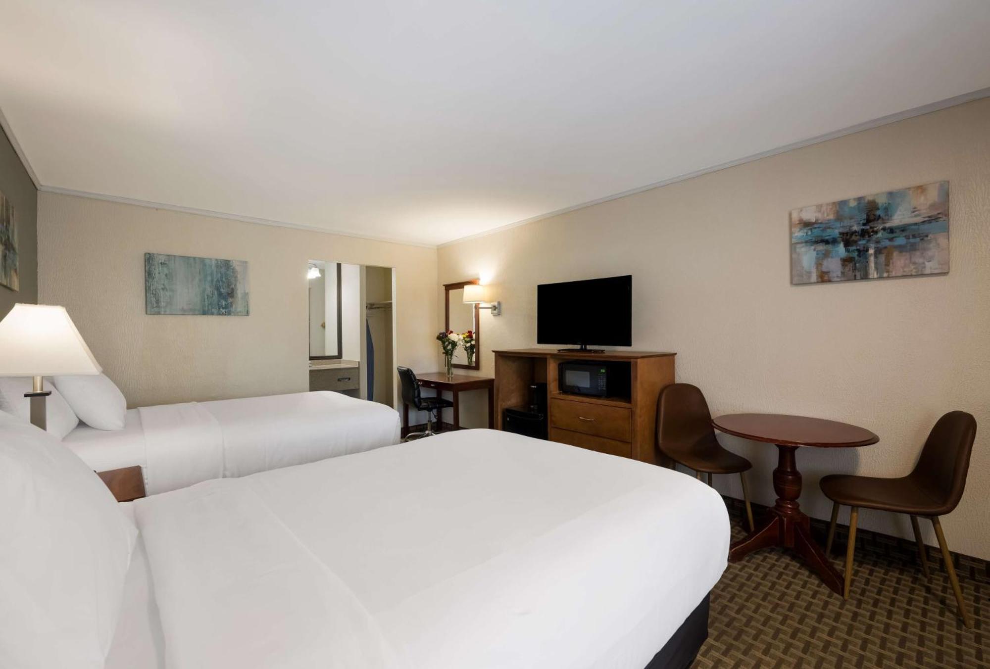 Surestay Plus By Best Western Woodbury Inn Woodbury (Nassau County) Exterior foto