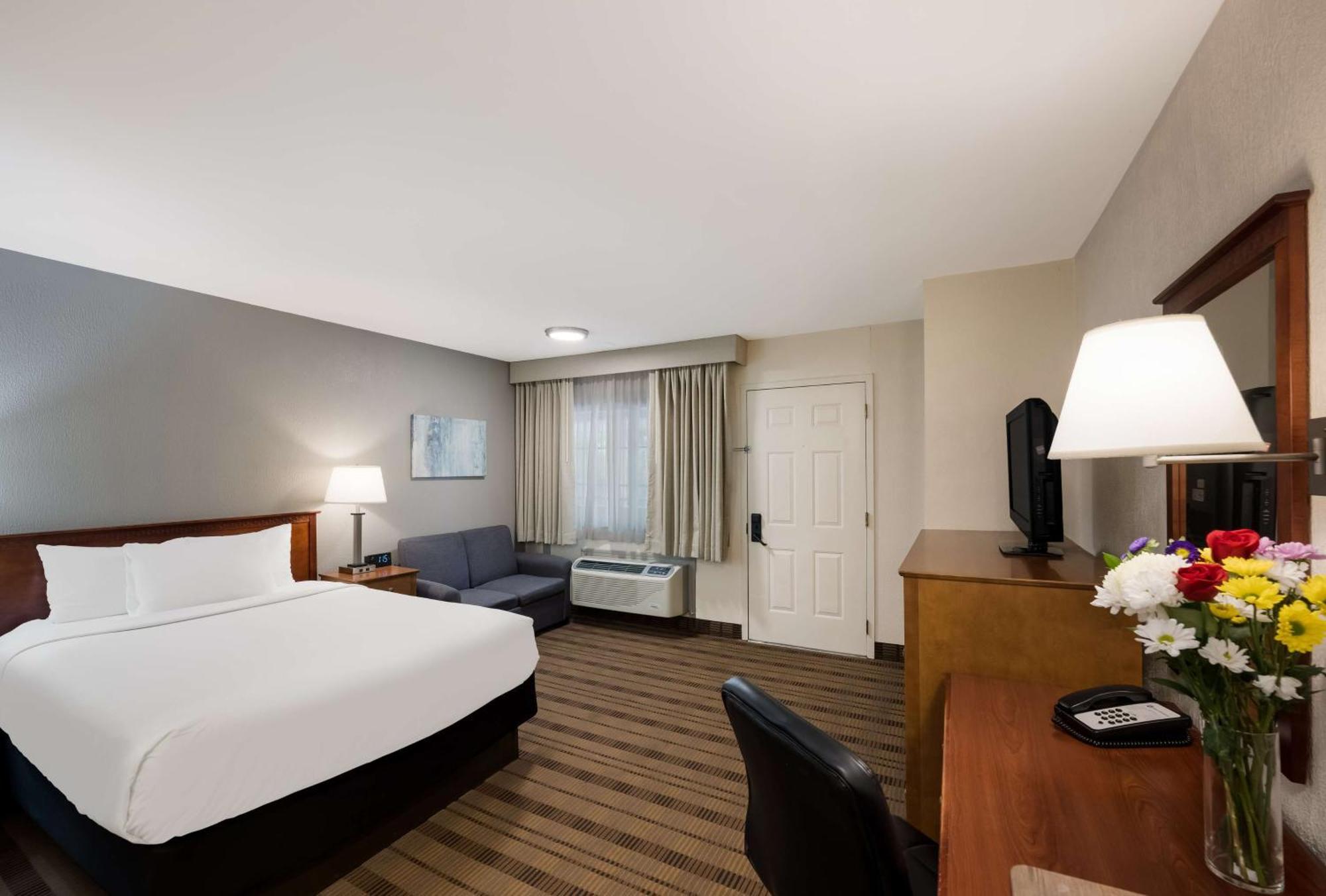 Surestay Plus By Best Western Woodbury Inn Woodbury (Nassau County) Exterior foto