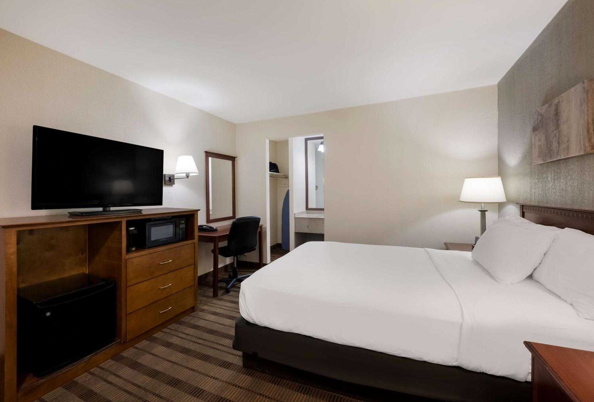 Surestay Plus By Best Western Woodbury Inn Woodbury (Nassau County) Exterior foto